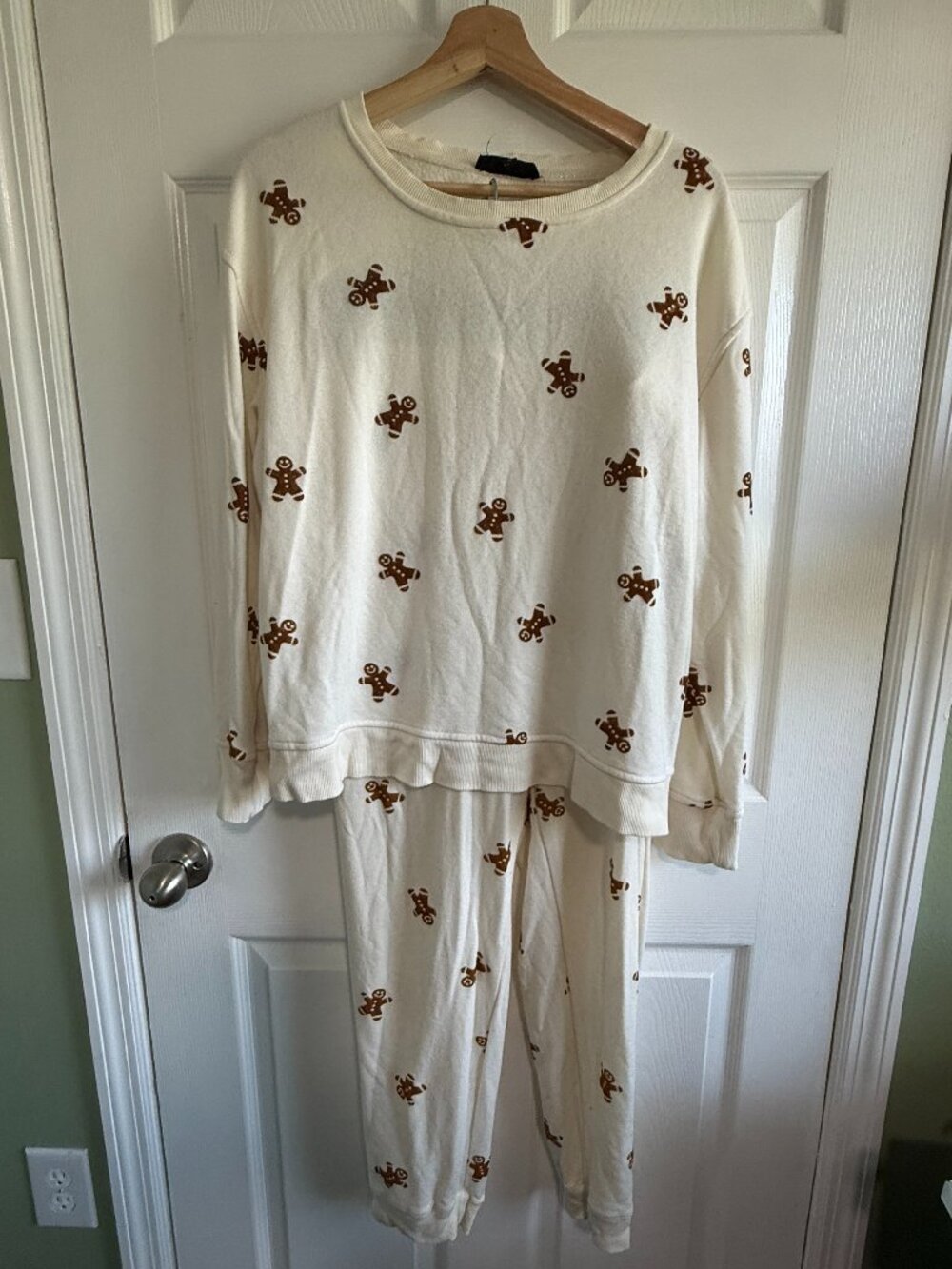Gingerbread Print Women's Pajama Lounge Set by Jane + Delancey Size XL